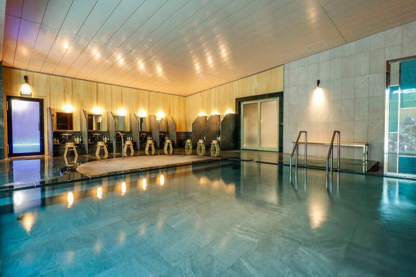 【泉州地区発】 「プロが選ぶ日本のホテル・旅館100選」 洲本温泉の名旅館で食す!本場淡路島産 鱧づくし10品フルコース 日帰り2